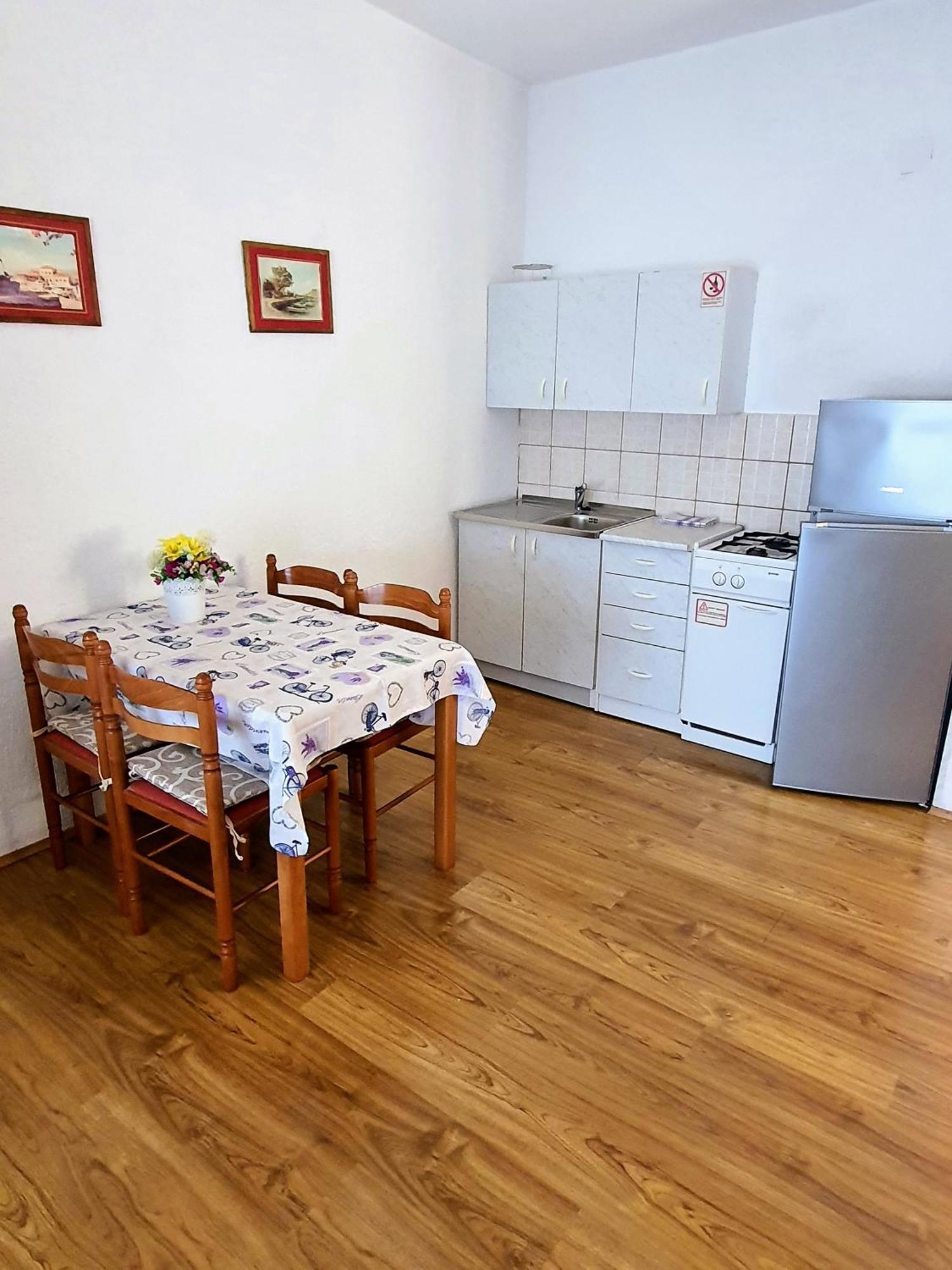Apartments - Buffet 2B Sveti Juraj Habitación foto